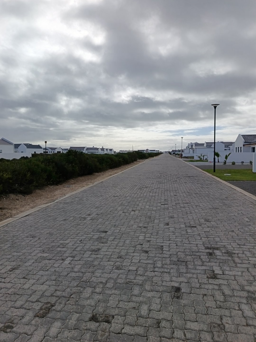  Bedroom Property for Sale in Laaiplek Western Cape